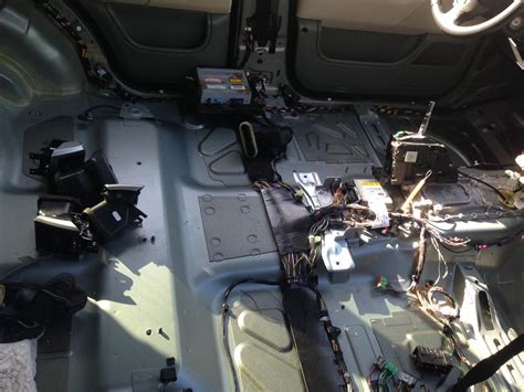 2007 land rover range rover sport electrical box insulation|2006.